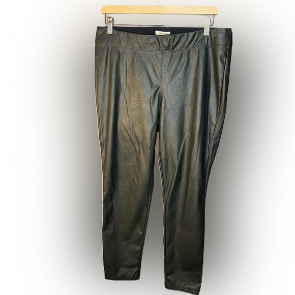 Max Studio faux leather leggings/ pull on pants XL - Picture 1 of 10